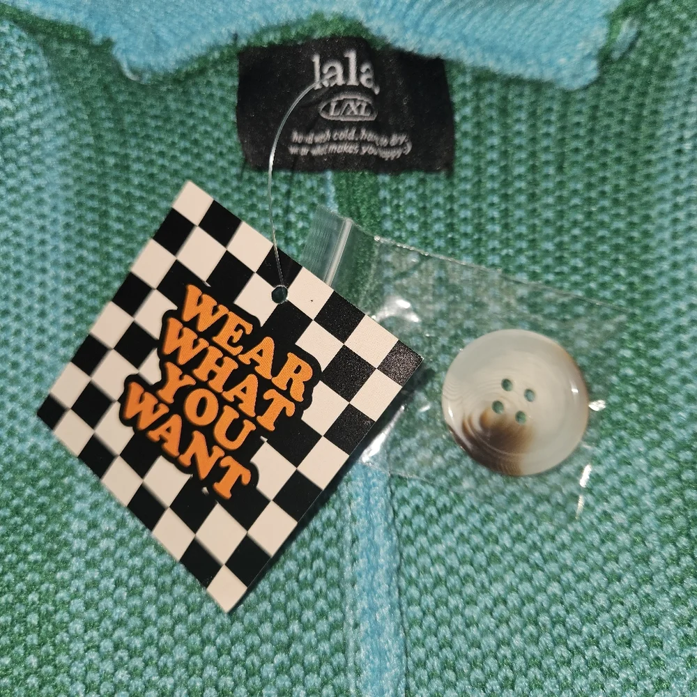 LALA ORIGINAL Love You Oversized Checkerboard Cardigan in Emerald + Sky - Picture 4 of 8